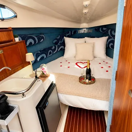 Vina Boat - Unique In Marina Hotel na wodzie