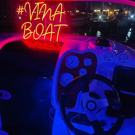 Hotel na wodzie Vina Boat - Unique In Marina Lizbona
